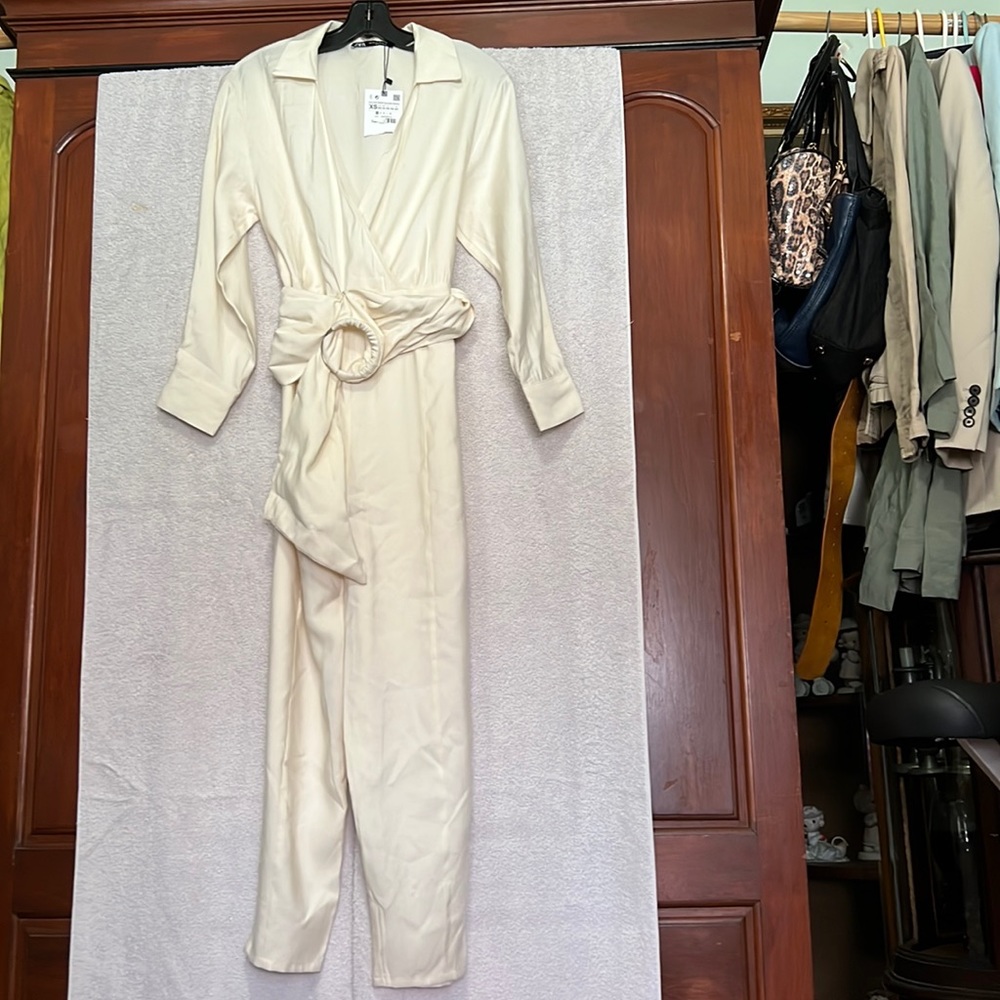 Zara NWT Bloggers Favorite Gold Buckle Wrap V Neck Long Sleeve Jumpsuit XS